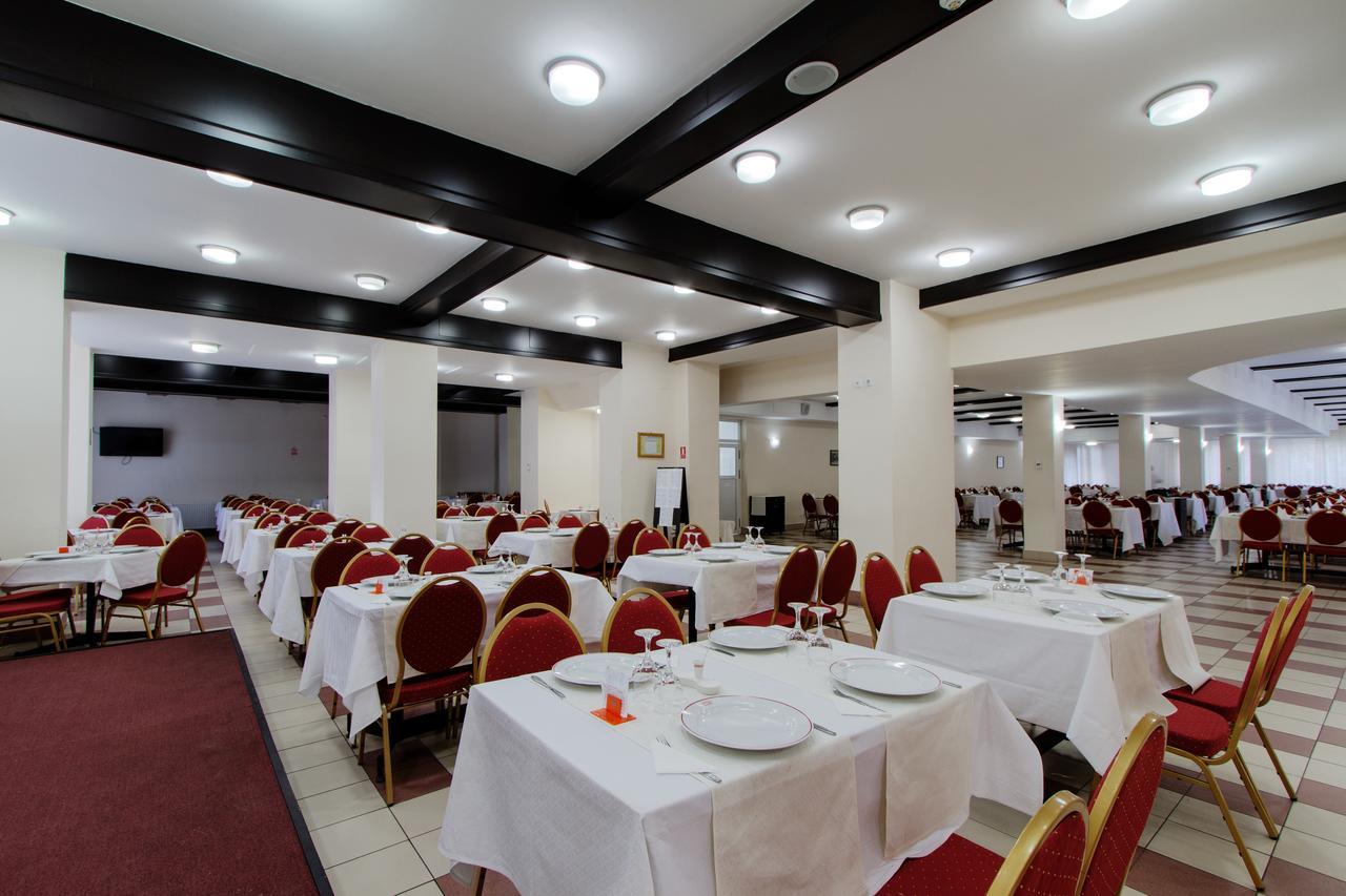 Hotel Central Calimanesti Exterior photo